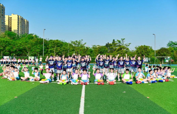 科技与趣味齐飞，这些学校运动会太“走心” 了