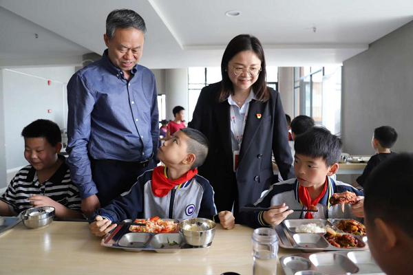 教育集团纪委：以作风清障为发展提速