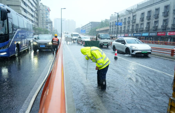微光成炬②丨二十三年耕耘路，匠心守护城市网
