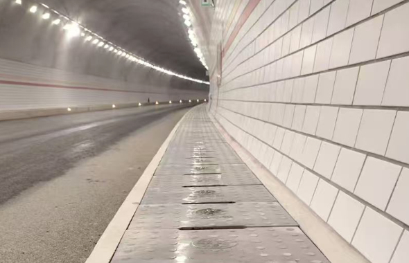 城投建材集团专利成果转化新突破 成功开拓省外高速市场